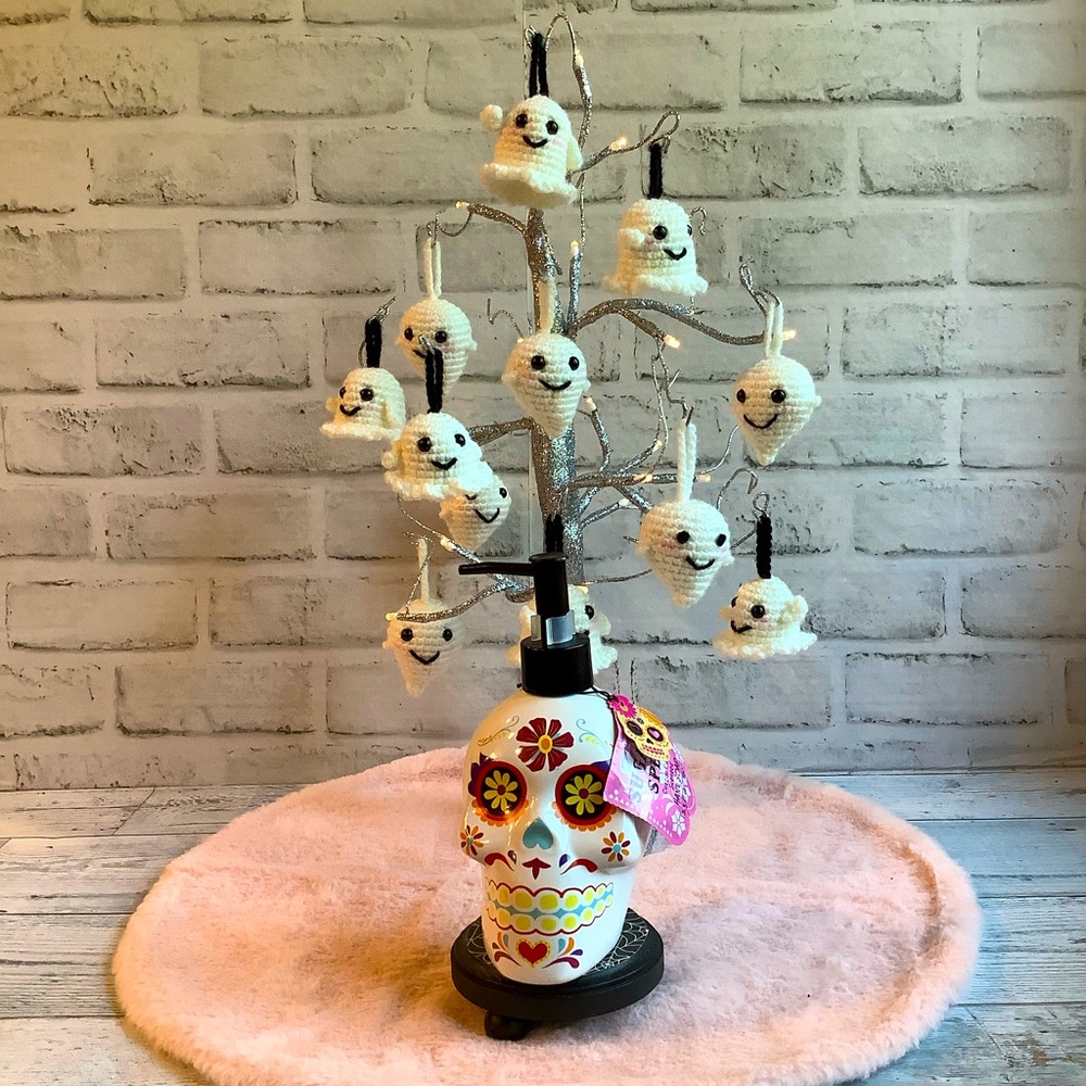 Simple Pleasures 13oz. Cotton Candy Ceramic Skull Shaped Hand Soap